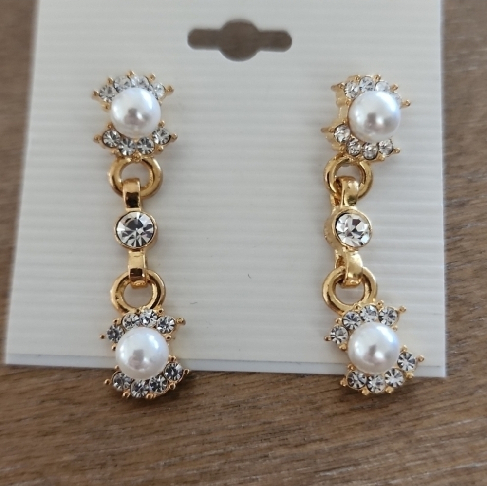 Gold Plated Faux Pearl & Crystal Drop Earrings 1.25" Elegant Dangle - Picture 2 of 3